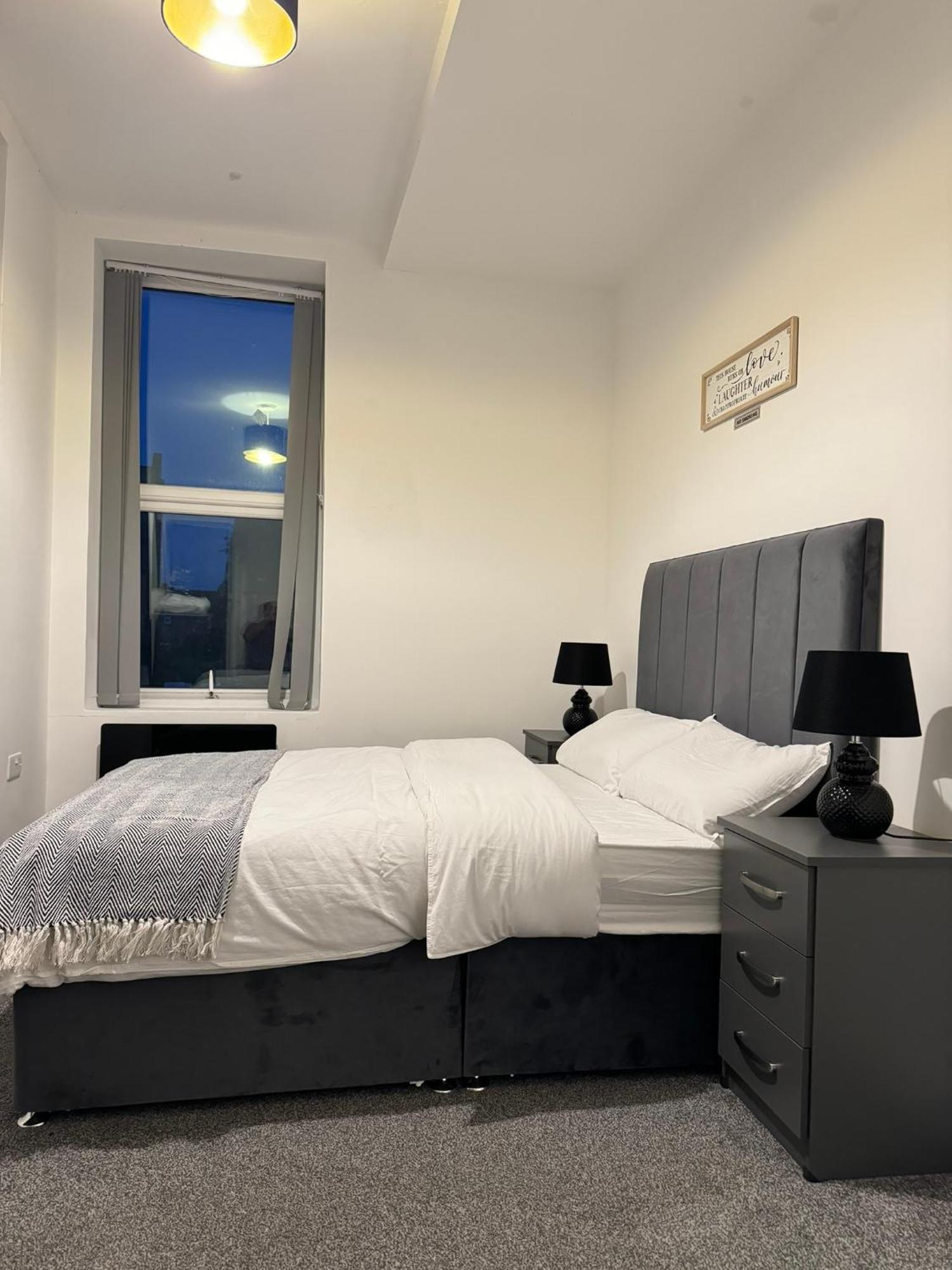 Icon Residencia Apartment Манчестер Екстер'єр фото