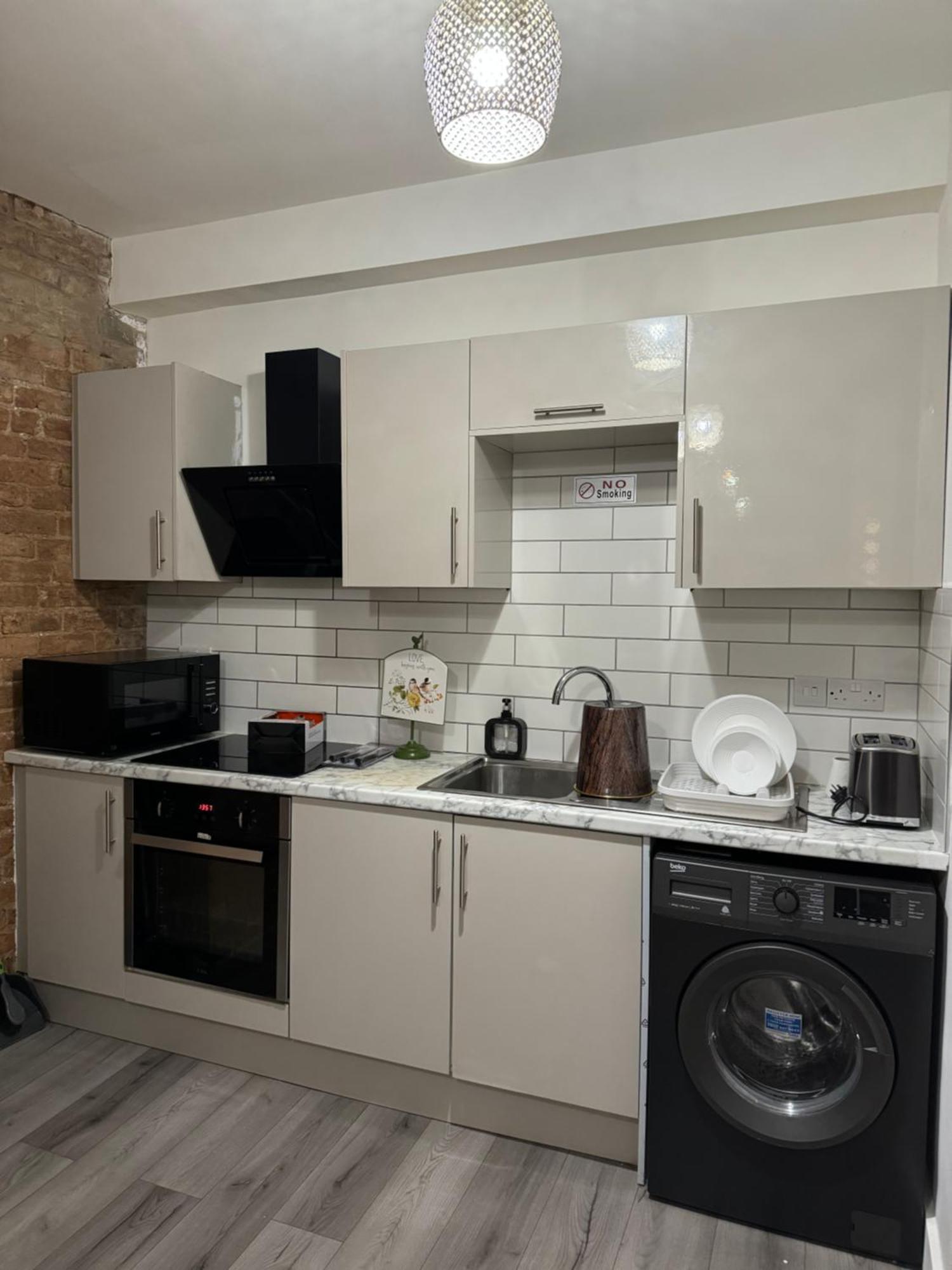 Icon Residencia Apartment Манчестер Екстер'єр фото